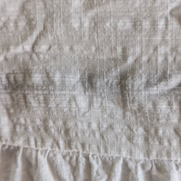 Lauren Conrad White Button Up Bishop Sleeve Blouse with Lace Sleeve Detail - L - Picture 4 of 9